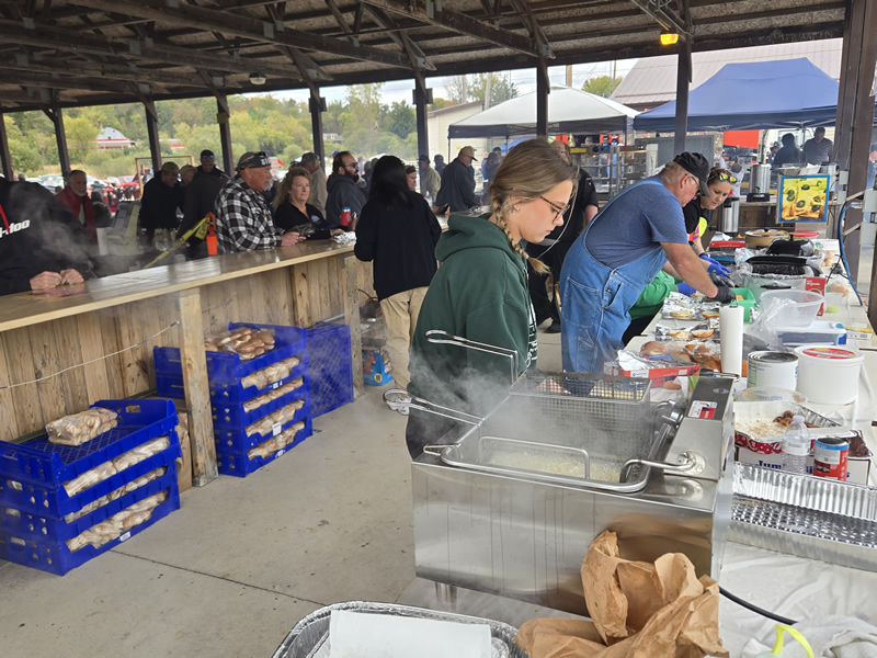 /pictures/Car Show_2025/20251011_122952.jpg